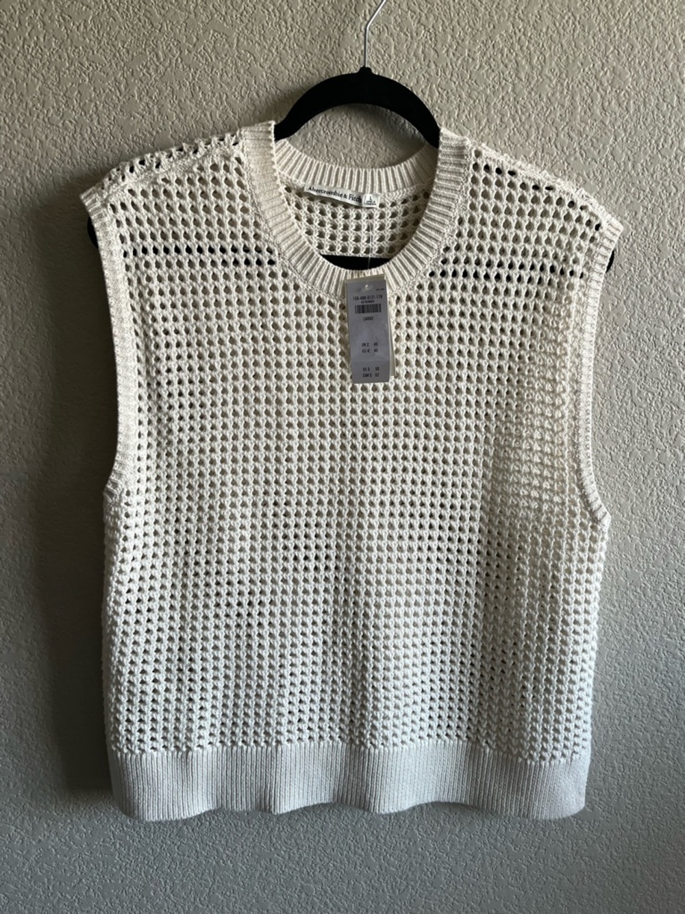 Cream Sleeveless Knit Vest